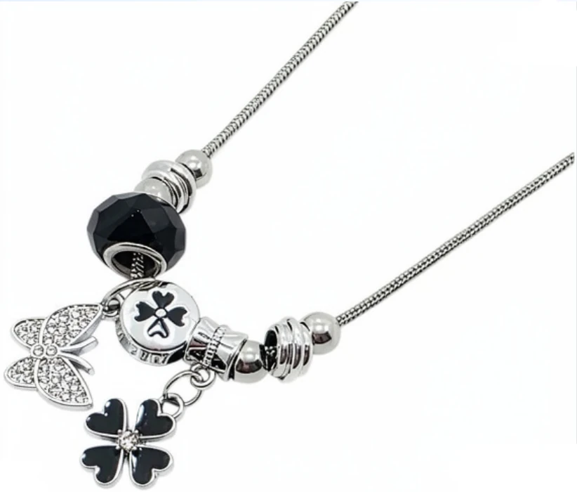 Cadena de acero quirurgico cola de raton simil pandora con dijes fantasia mariposa trebol negro 45cm